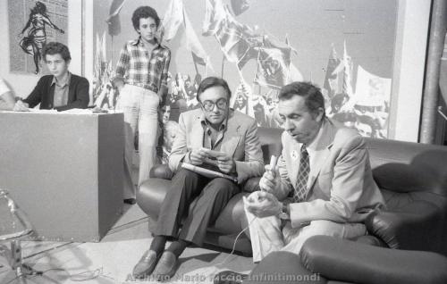 1975-SETTEMBRE-FESTA-DE-L UNITA -LA-TV-DEL-FESTIVAL-7-ANTONIO-GHIRELLI