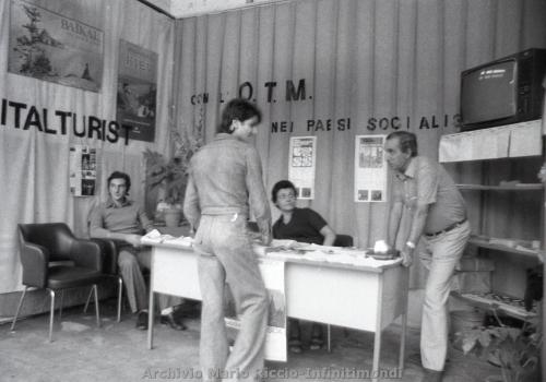 1975-SETTEMBRE-FESTIVAL-DEL- UNITA-43